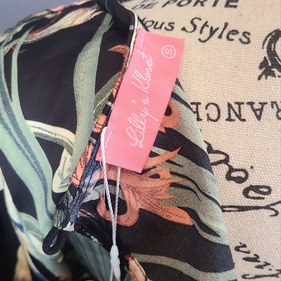 Plunge Neck Floral Flounce Mini Dress - Picture 8 of 10